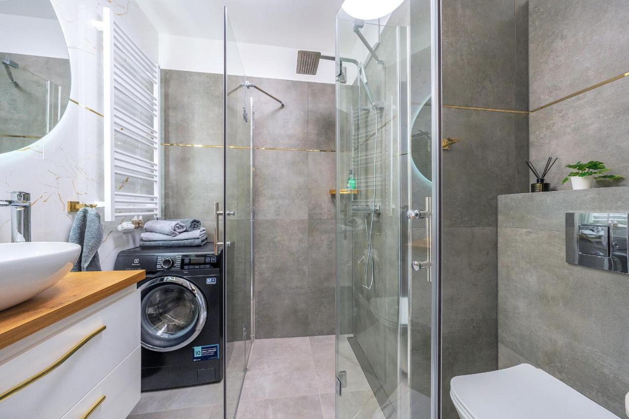 Glow Apartments, Letnica - Apartamenty Przystan Siodme Niebo Γκντανσκ Εξωτερικό φωτογραφία