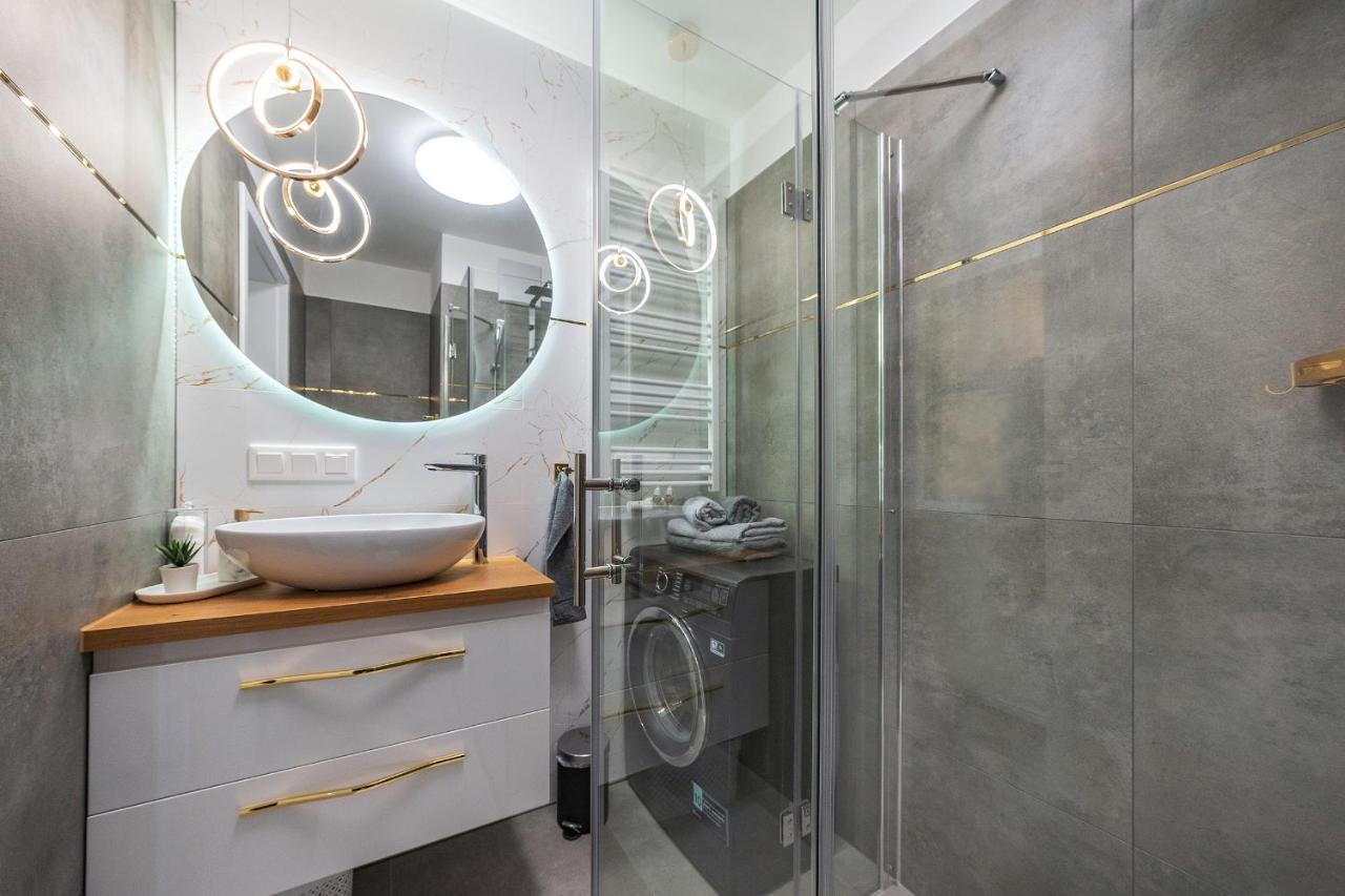Glow Apartments, Letnica - Apartamenty Przystan Siodme Niebo Γκντανσκ Εξωτερικό φωτογραφία
